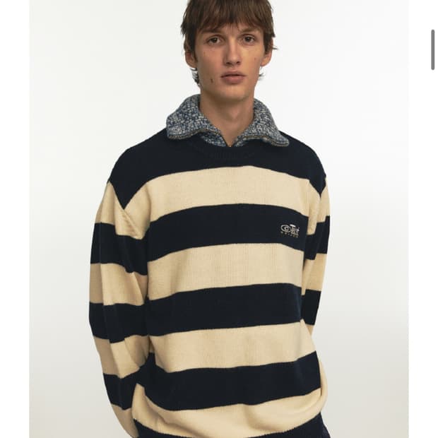 새제품/공용M) 테켓 파자마 스트라이프 니트 네이비 남녀공용 스웨터