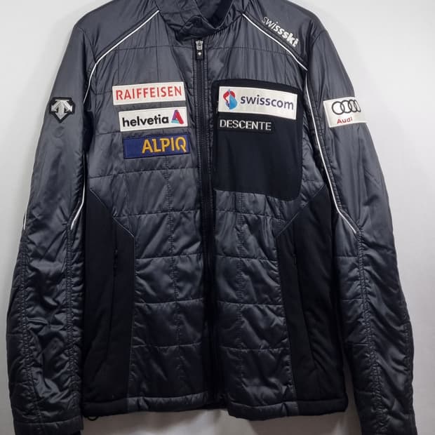 M ) 데상트 스위스 스키팀 블랙 퀼팅 바람막이 자켓
