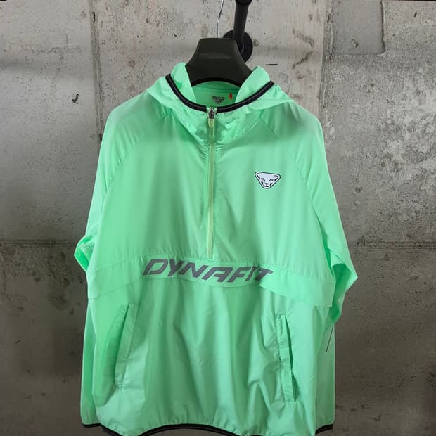 다이나핏 이노락바람막이