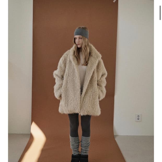 가더 elle fur jacket light beige
