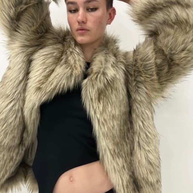 스튜디오테이블 퍼자켓