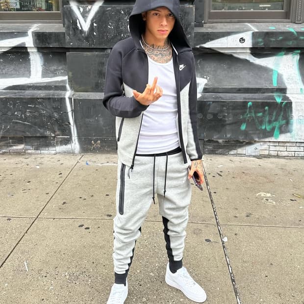 나이키 테크팩 셋업 그레이 블랙 by 센트럴씨