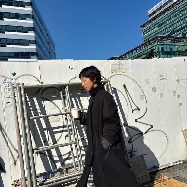 생긴 스튜디오 레글런 롱 코트 블랙 2 사이즈