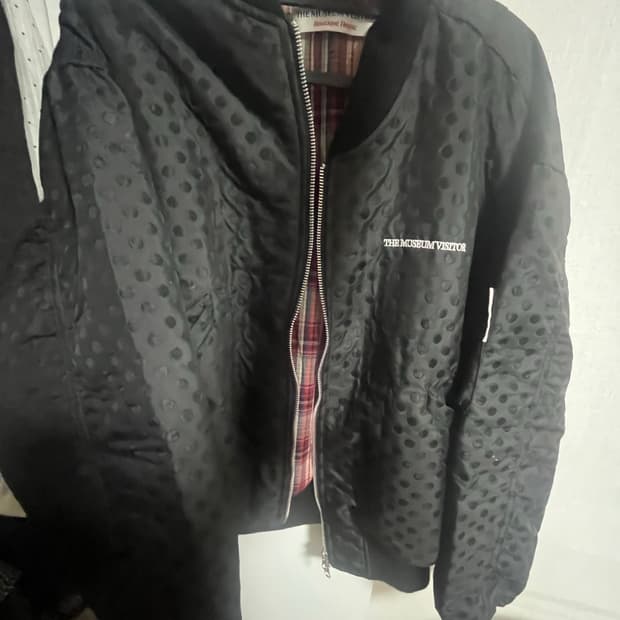 더뮤지엄비지터 점퍼 자켓