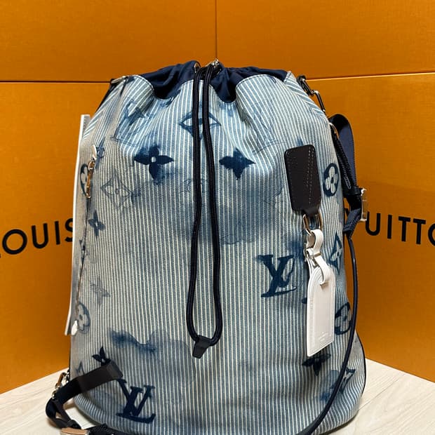 루이비통 삭 마린 히코리 워터컬러 크로스백 os