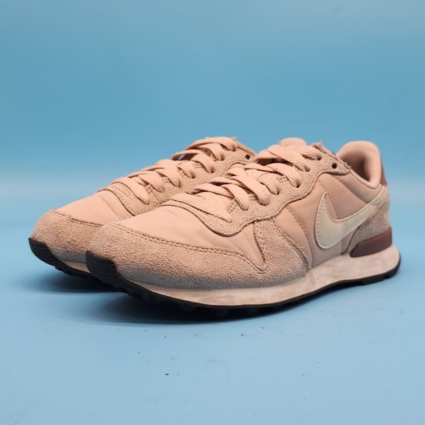 o 나이키 인터네셔널 리스트 여성운동화 235