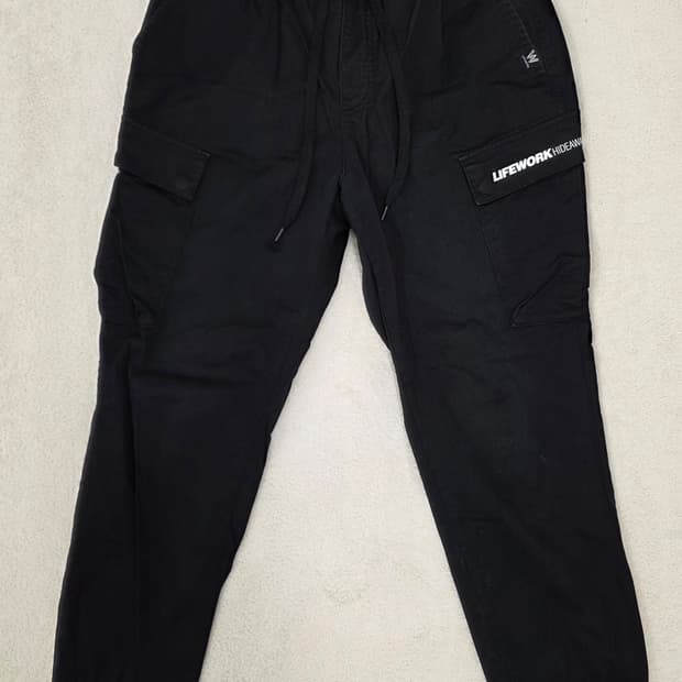 라이프워크 하이드어웨이 카고조거팬츠.
싸이즈 30~32