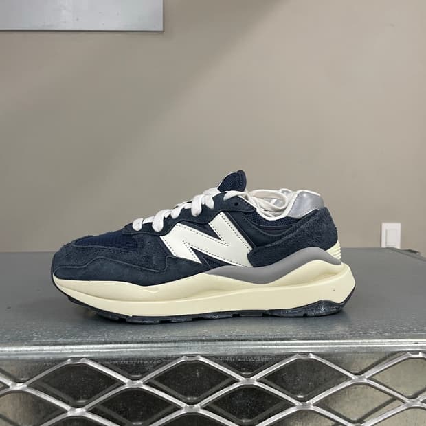 뉴발란스 5740 빈티지 럭스 이클립스 230