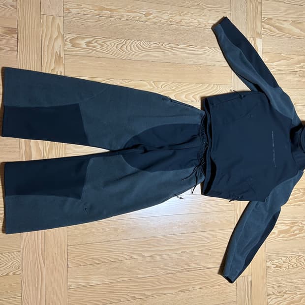 나이키 테크 보레알리스 니트 후디 & 팬츠 셋업