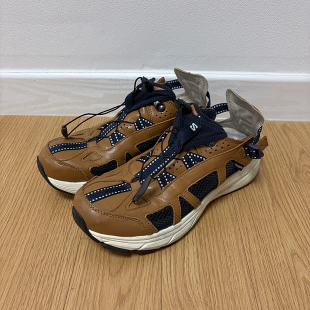 살로몬 LTR 러버 바닐라 