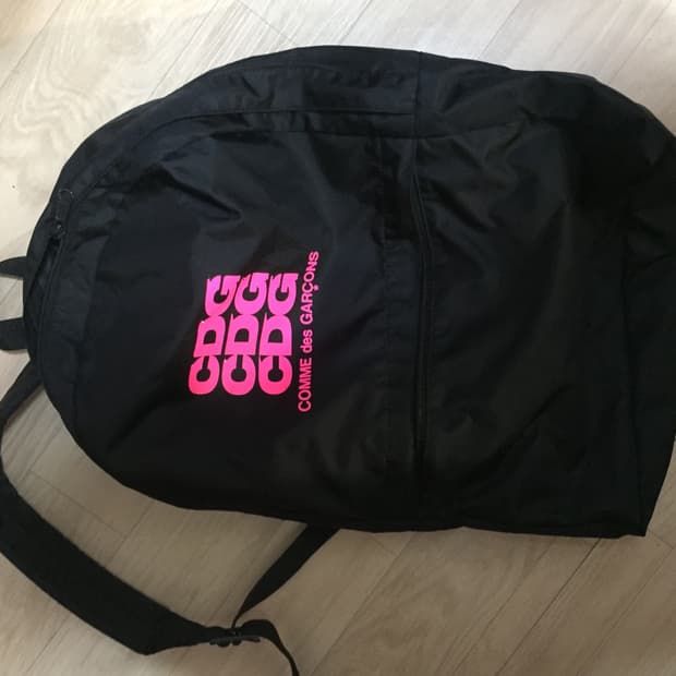 꼼데가르송 백팩