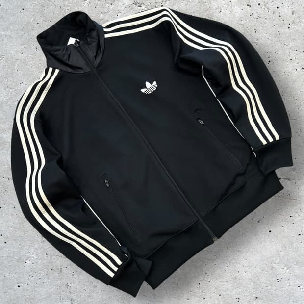 [L] 아디다스 x 타이션존스 스케이트 삼선 트랙탑 블랙 B81