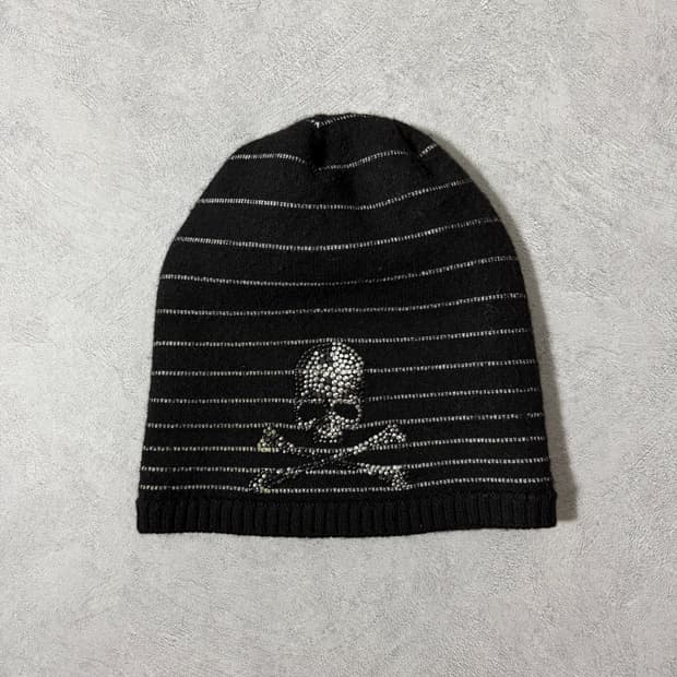 Roen Skull Border Beanie