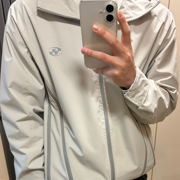 산산기어 오프화이트 지퍼자켓