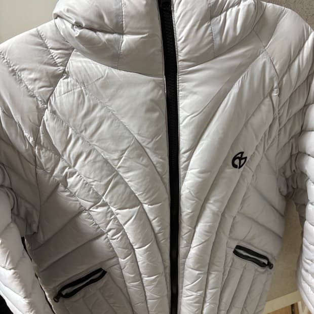 노메뉴얼 경량 패딩