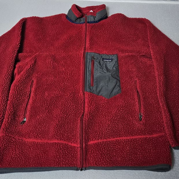 파타고니아 레트로 딥파일 레드 XL