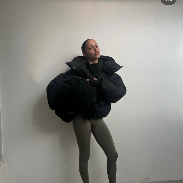 Khy x entire studios 카일리제너 푸퍼 패딩 블랙 S