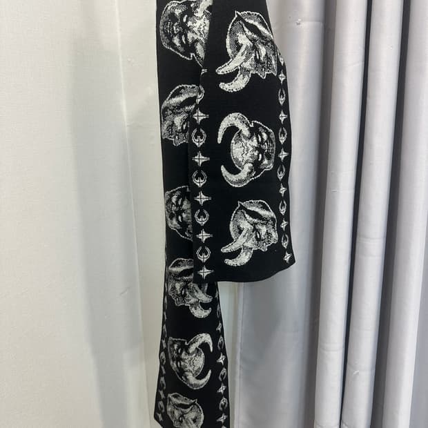 떠그클럽 머플러