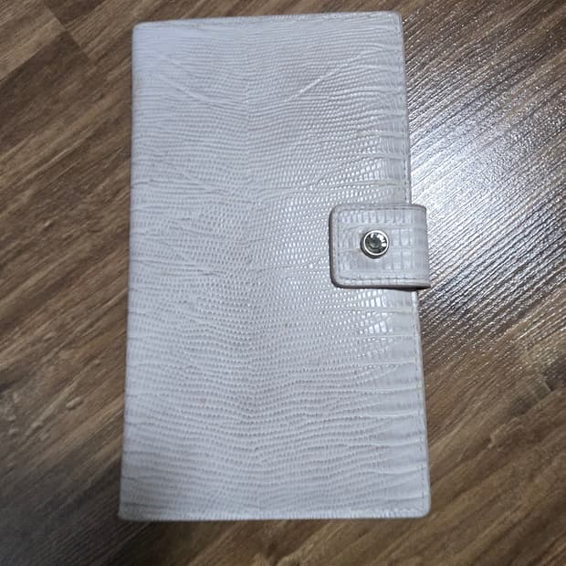 스와로브스키 장지갑