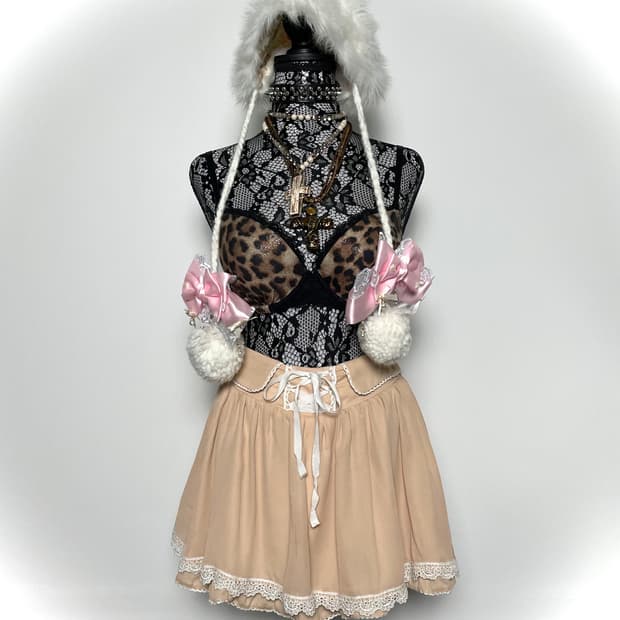 DEARY 디어리 라떼갸루 아일렛 레이스 스커트