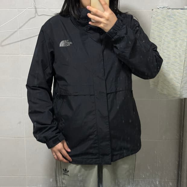 노스페이스 바람막이 (블랙 100)