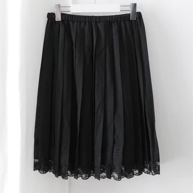 lace pleats skirt