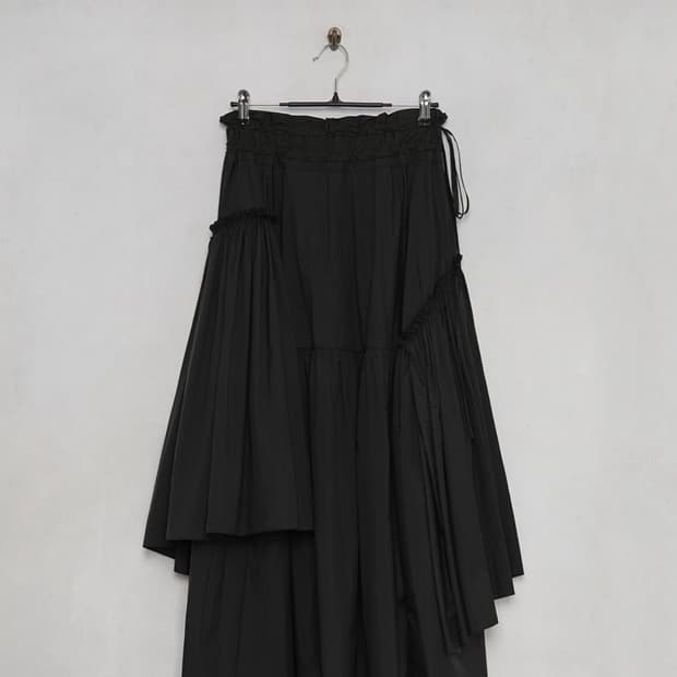 더일마 나일론 스커트