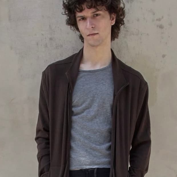 머듈 넥집업 브라운 3 