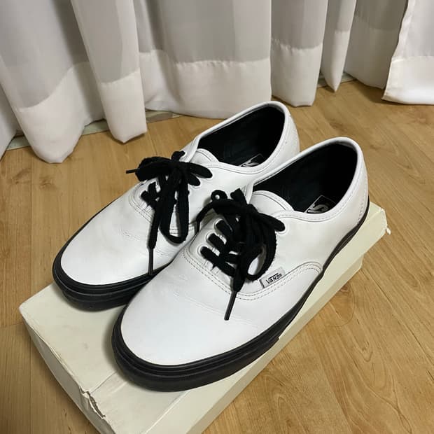 반스 어센틱 검창 에라 