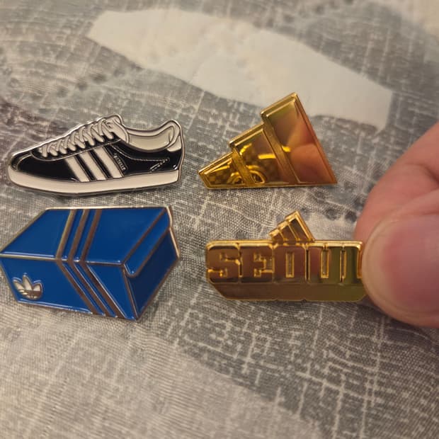 아디다스 뱃지 세트