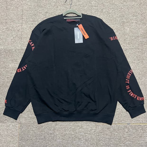 새상품) 꼼파뇨 블랙 맨투맨 L