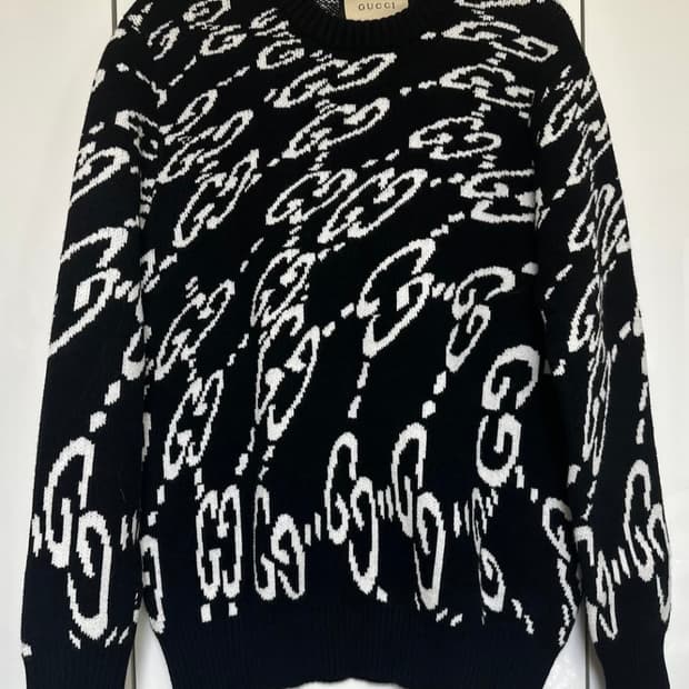 구찌 GG 로고 블랙 니트 스웨터 정품
