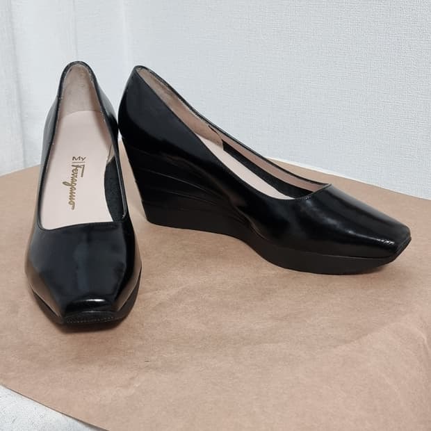 페라가모 웨지힐 구두 힐 슈즈 (37.5/245) 상태최상