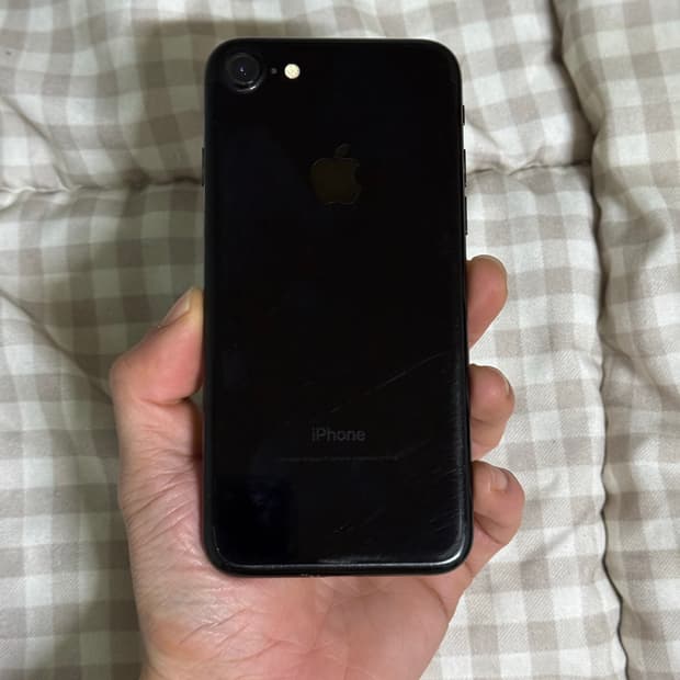 아이폰7 제트블랙 128GB