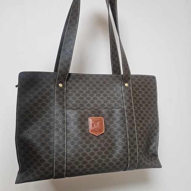 셀린느 마카담 숄더백