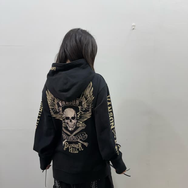 밴슨 오버핏 사이즈 아일렛 디테일 후드집업