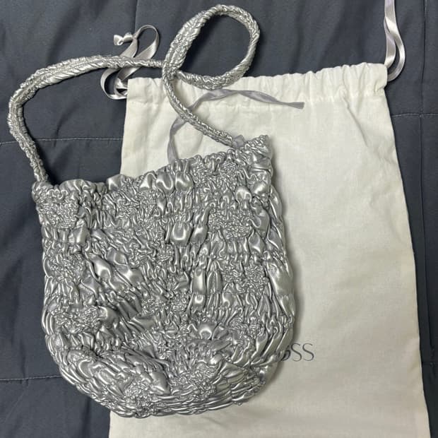 코스모스 링클 펌킨 레더 숄더백