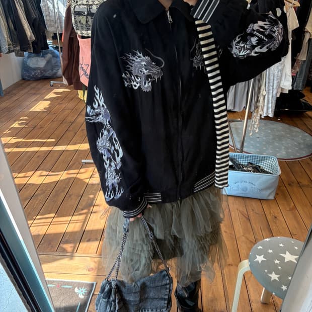 자수 디테일 리버시블 자켓