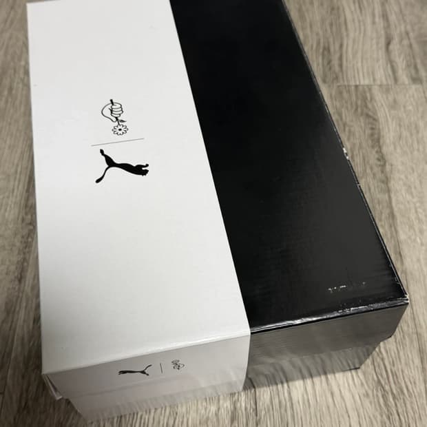 방탄소년단 푸마 콜라보 운동화 새상품 250mm