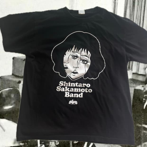 유라유라테이코쿠 머천다이즈 티셔츠 팝니다