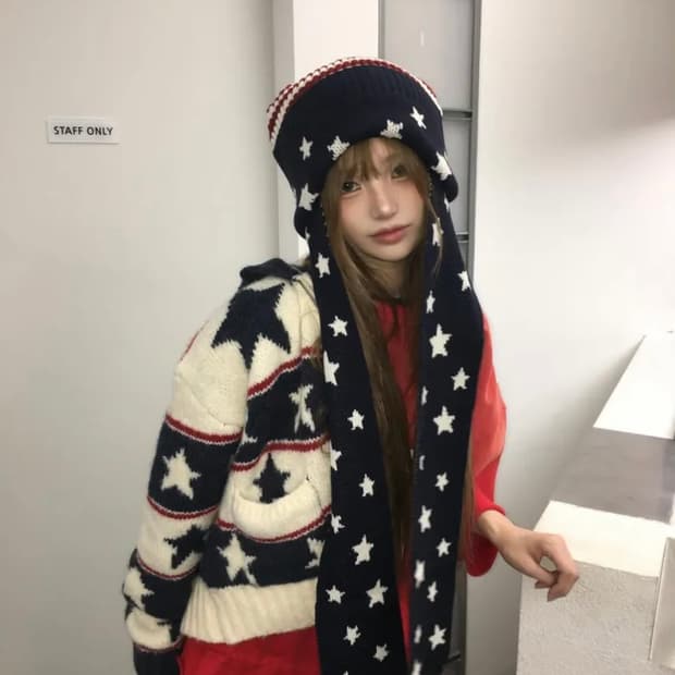 스키즘 인듀싱 STAR TRAPPER BEANIE NAVY