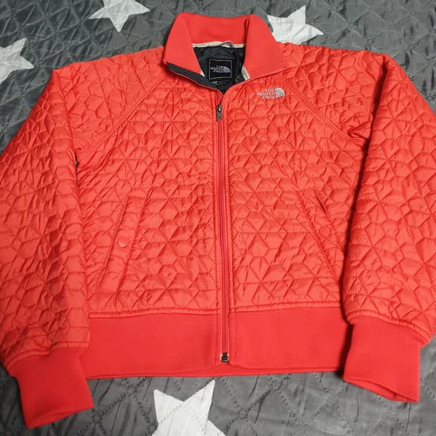 노스페이스 퀄팅 여성 경량 패딩 자켓 (S)