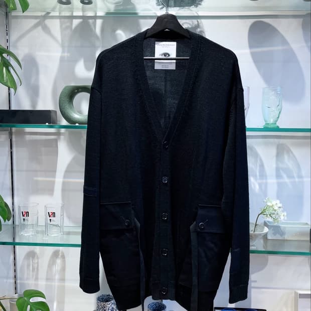 언더커버 Y-neck cardigan