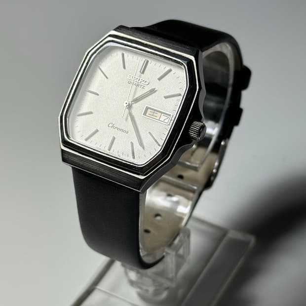 SEIKO quartz chronos