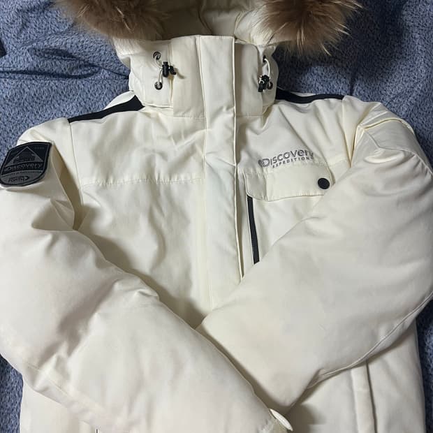 디스커버리 숏패딩 팔아요