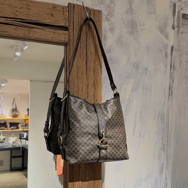 셀린느 브라운 마카담 숄더백