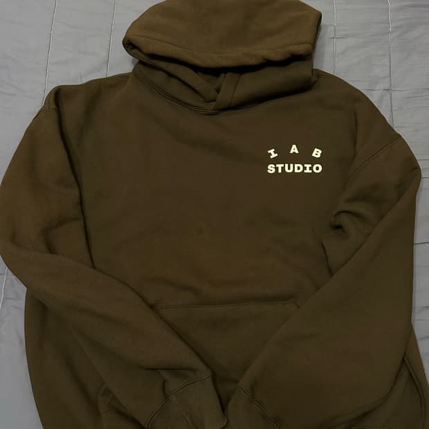 아이앱 스튜디오 후드 브라운 L