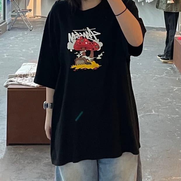 스투시 썸씽쿠키머쉬룸 반팔 H1473