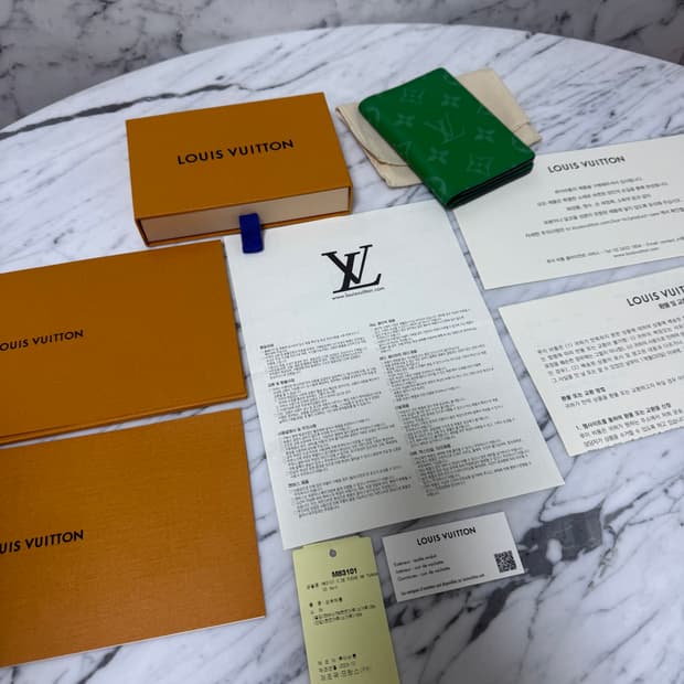 루이비통 이클립스 캑터스 오거나이저 카드지갑
