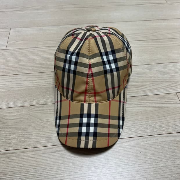 버버리 체크 볼캡
